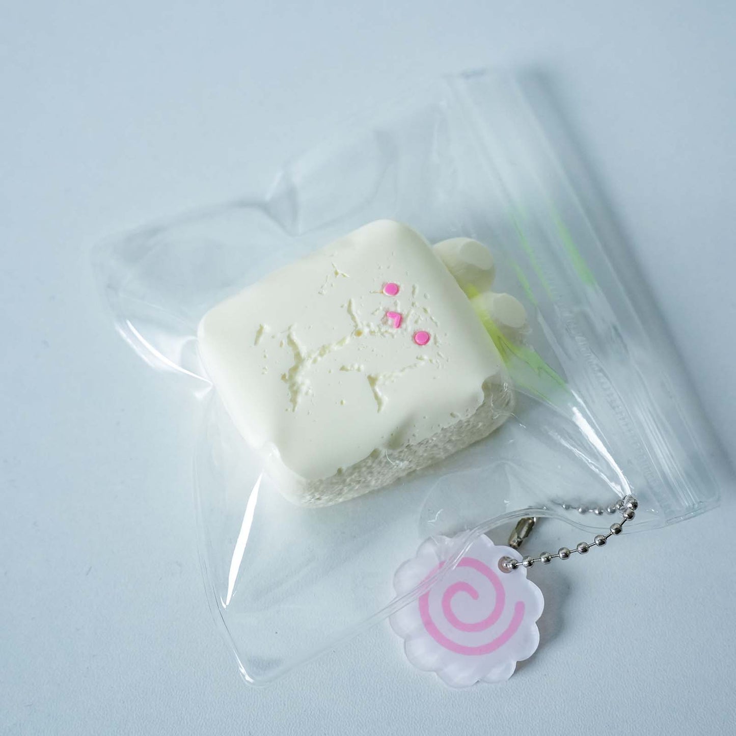 Red-eyes bunny Taba Squishy